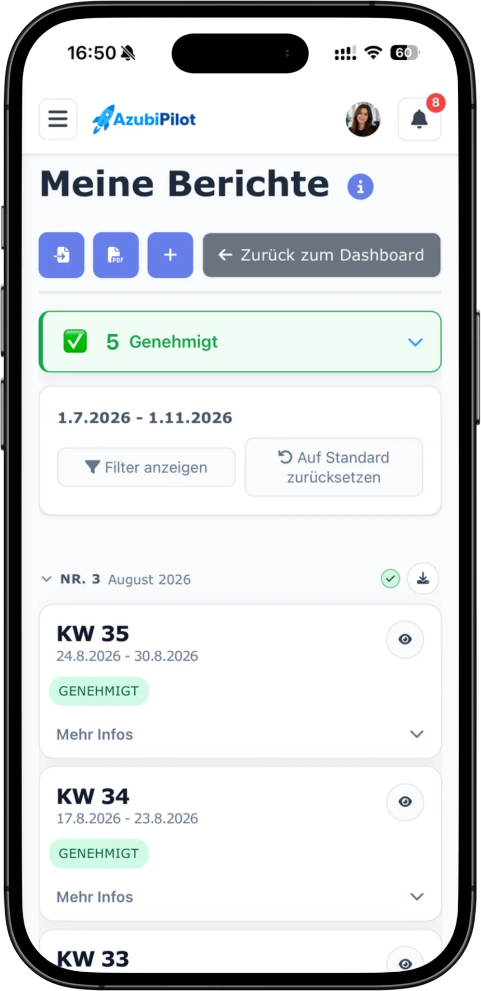 AzubiPilot auf dem Smartphone: Azubi sieht die eigenen Wochenberichte mit Status genehmigt