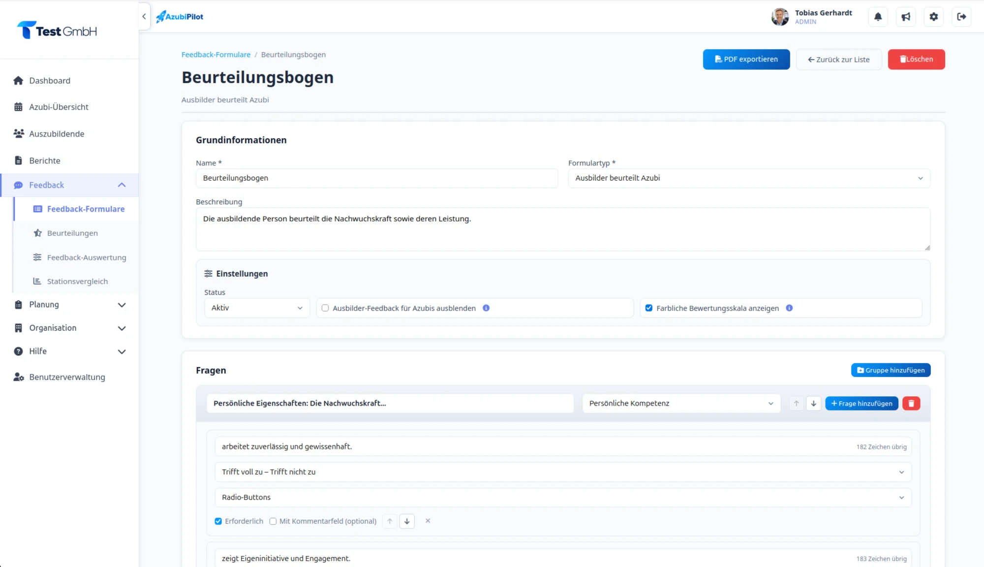 AzubiPilot Beurteilungen: Feedback-Formular bearbeiten mit Name, Formulartyp, Beschreibung, Einstellungen und Fragengruppen mit Skala und Darstellungsart