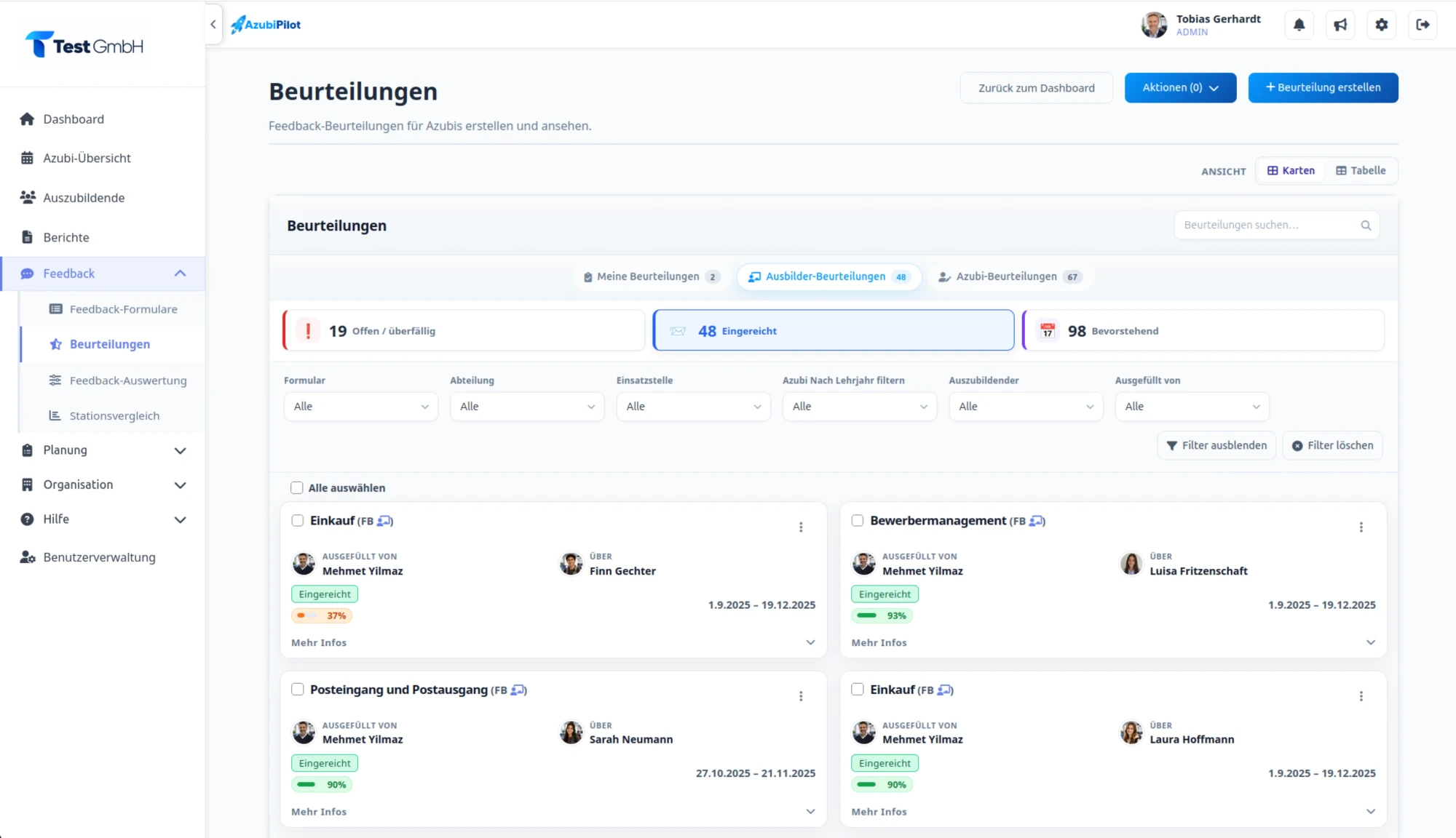 AzubiPilot Beurteilungen: Übersicht aller Beurteilungen mit Reitern für eigene, Ausbilder- und Azubi-Beurteilungen, Statuskarten für offene, eingereichte und bevorstehende Beurteilungen sowie Filtern