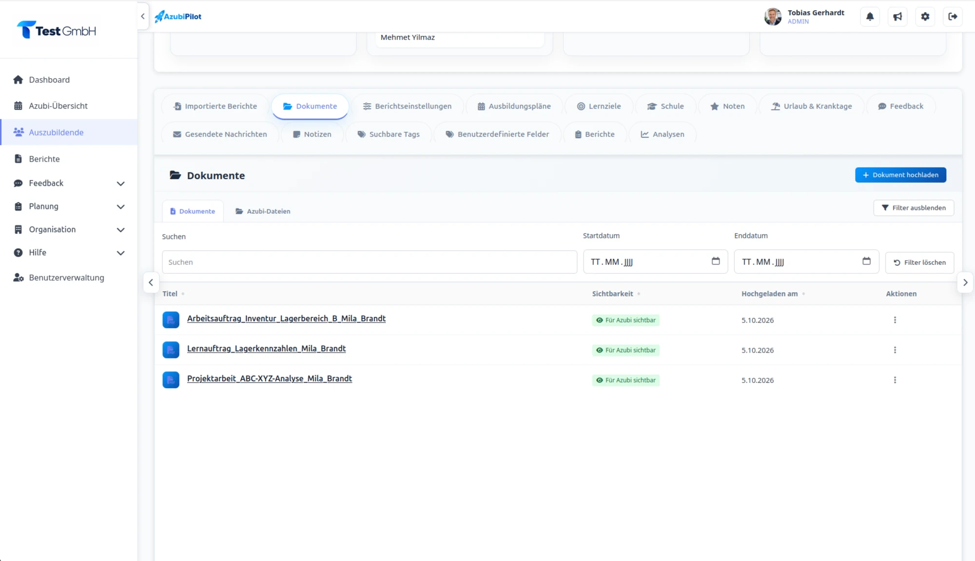 AzubiPilot digitale Azubiakte: Dokumente eines Azubis wie Arbeitsauftrag, Lernauftrag und Projektarbeit mit Sichtbarkeit für den Azubi und Upload-Datum